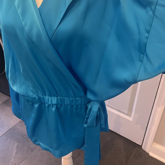 NWT Ramy Brook Rori Jacket satiny jacket kimono wrap cerulean blue, size L - Picture 5 of 14